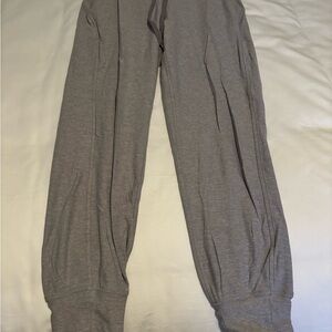 “Lululemon Ready to Rulu HR 7/8 Jogger, size 4”